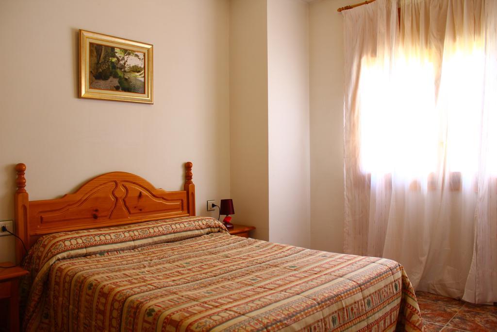 Residencial Los Robles Arroyo Frio Quarto foto
