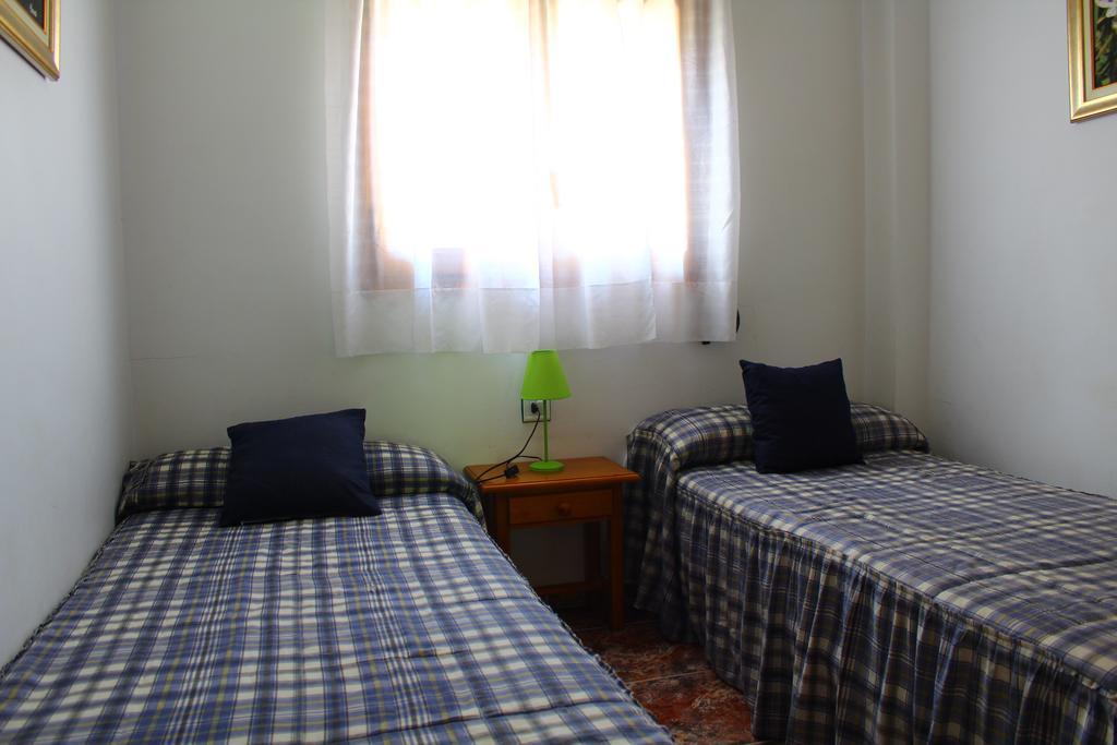 Residencial Los Robles Arroyo Frio Quarto foto